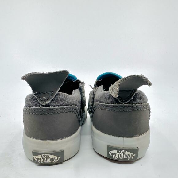 Vans Off The Wall Classic Slip-On V Shark Shoes Gray Blue Little Kids Size US 4 - Picture 3 of 9